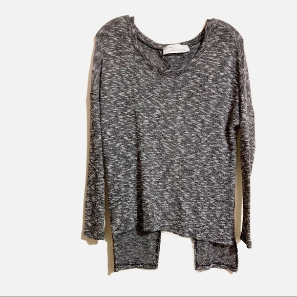 Vintage Havana Est. 1954 Gray Stretchy Split Back Top Blouse Sweater. - Picture 1 of 8